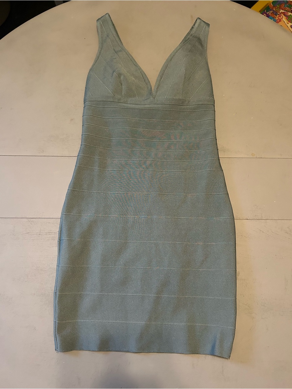 Sleeveless V-Neck Bodycon Bandage Dress in Sage Green